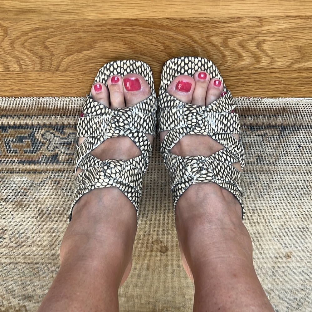 Botkierraffe Python Print Leather Slide 3” Neutra… - image 4